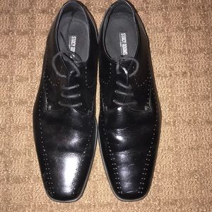 Men’s dress shoes